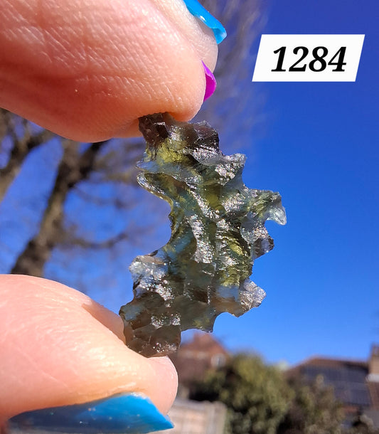 Moldavite Piece, JEZKOVNA BESEDNICE, 1.41g, Tektite (Ref: 1284)