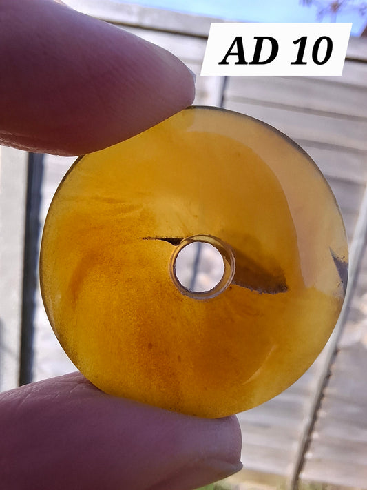 Red Amber Disc/Doughnut carving, Sphere holder, 4.66g, Fossil (Ref: AD10)