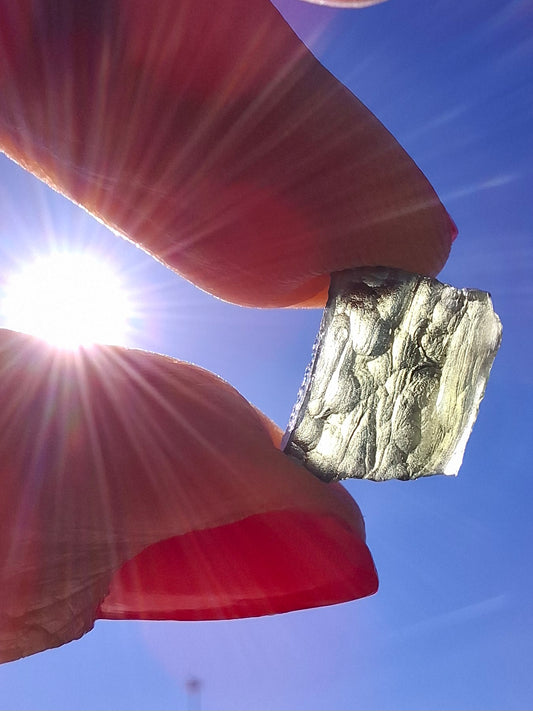 Moldavite Piece, 0.86g, Tektite (Ref: 1406)