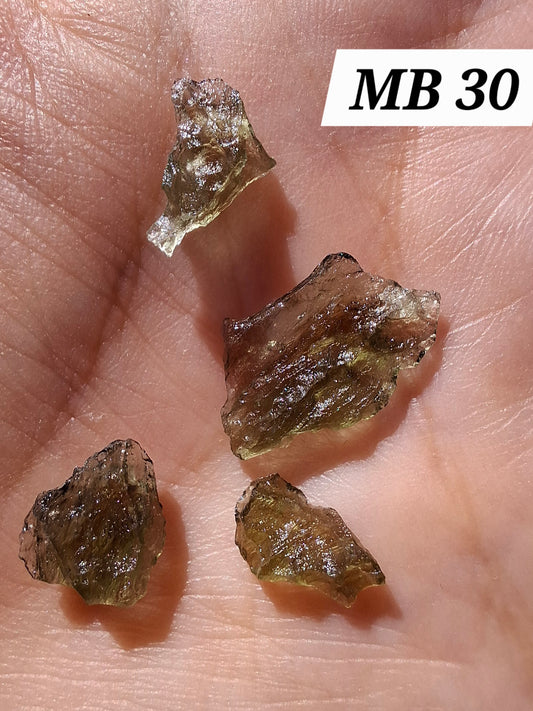 Moldavite chip Bundle, 1g, 4 pcs, Tektite (Ref: MB30)
