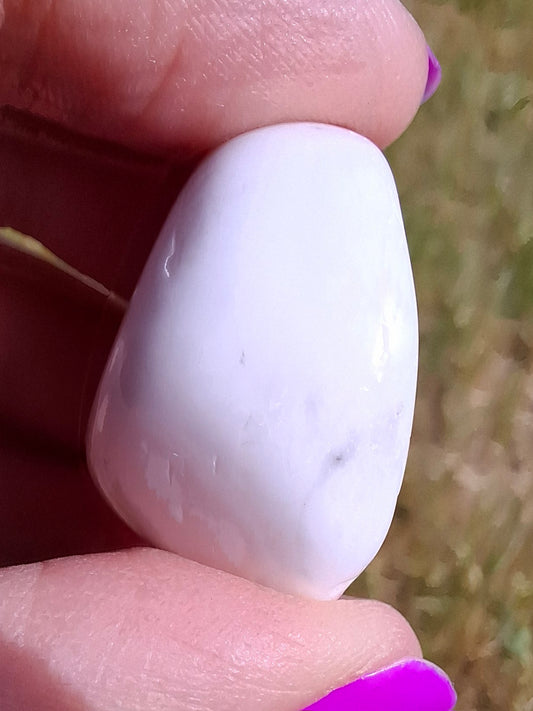Howlite, Tumble Stone, Crystal (Ref: T34)