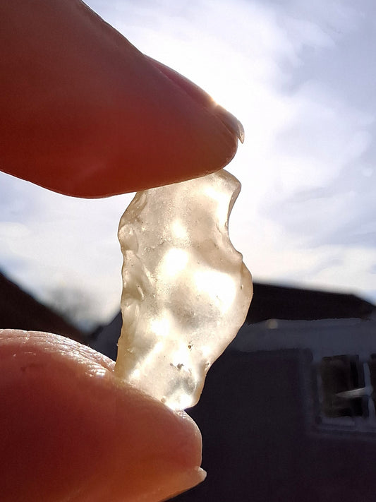 Libyan Desert Glass small piece, 1.22g, Tektite (Ref: L1348)