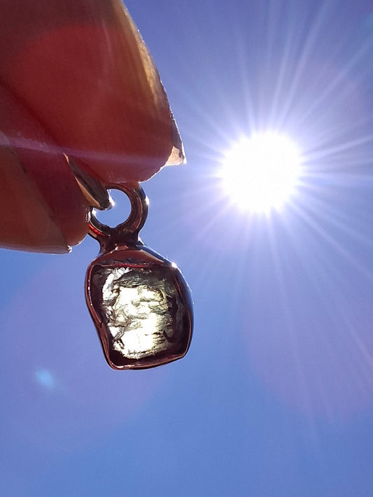 Moldavite Pendant, 925 Silver, Tektite (Ref: P53)