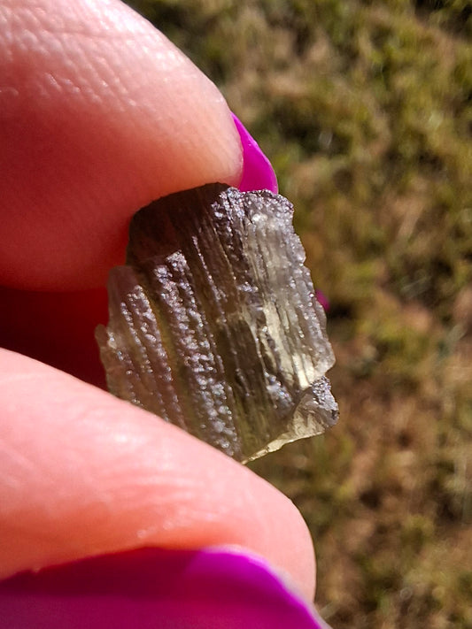 Moldavite Piece, 1.00g, Tektite (Ref: 1442)