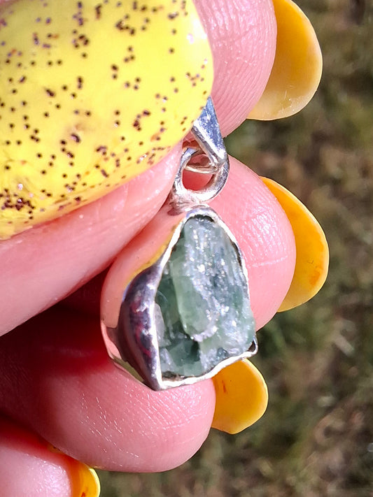 Green Tourmaline Pendant, 925 Silver, Crystal (Ref: GT9)