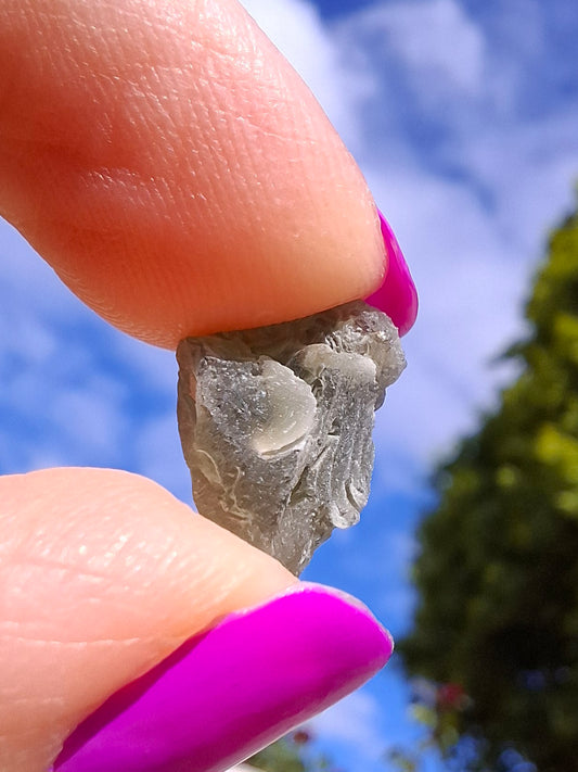 Moldavite Piece, 0.91g, Tektite (Ref: 1460)