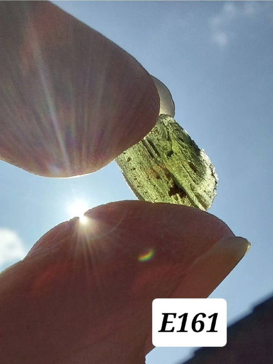 Moldavite Piece, 0.58g, Tektite (Ref: E161)