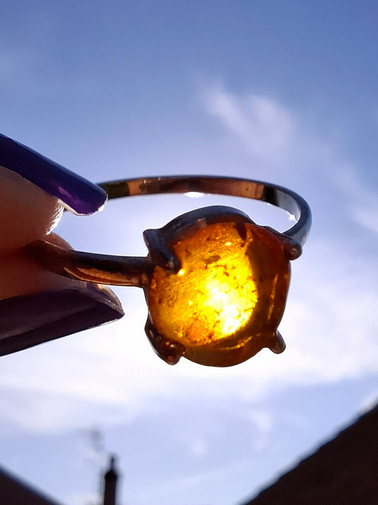 Baltic Amber Ring, size large W, 925 Silver, Fossil (Ref: AR27)