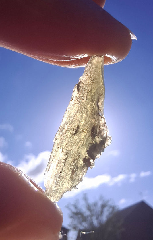 Moldavite Piece, 0.83g, Tektite (Ref: 1362)