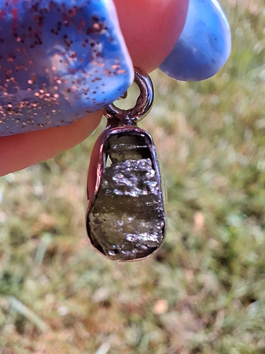 Moldavite Pendant, 925 Silver, Tektite (Ref: P89)