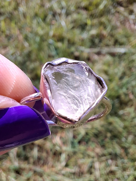 Libyan Desert Glass Ring, size small R, 925 Silver, Tektite (Ref: LR38)