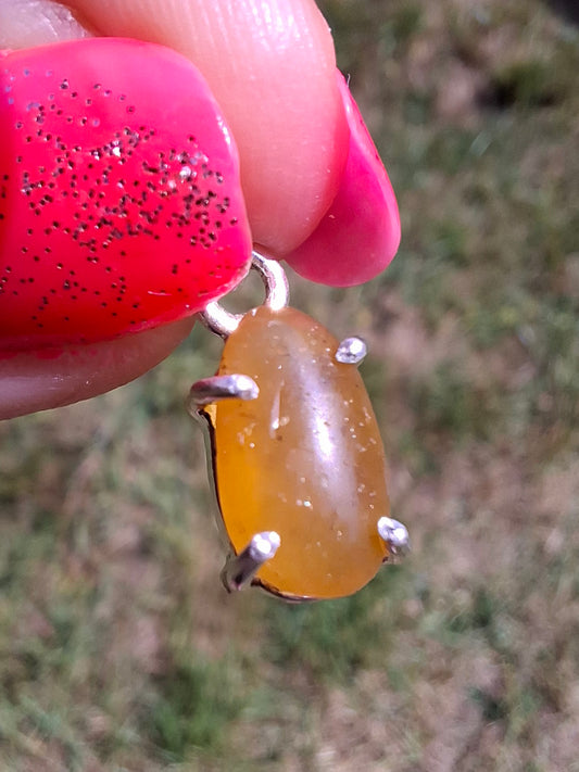 Baltic Amber Pendant, 925 Silver, Fossil (Ref: AP24)