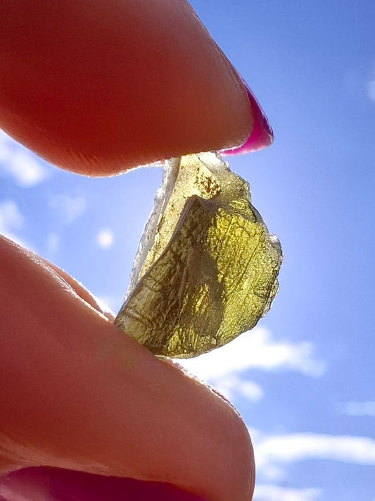 Moldavite Piece, 1.20g, Tektite (Ref: 1440)