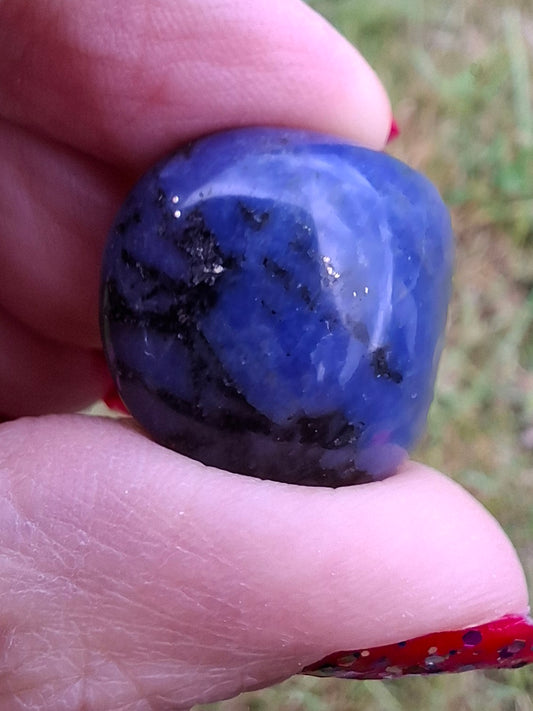 Sodalite, Tumble Stone, Crystal (Ref: T148)