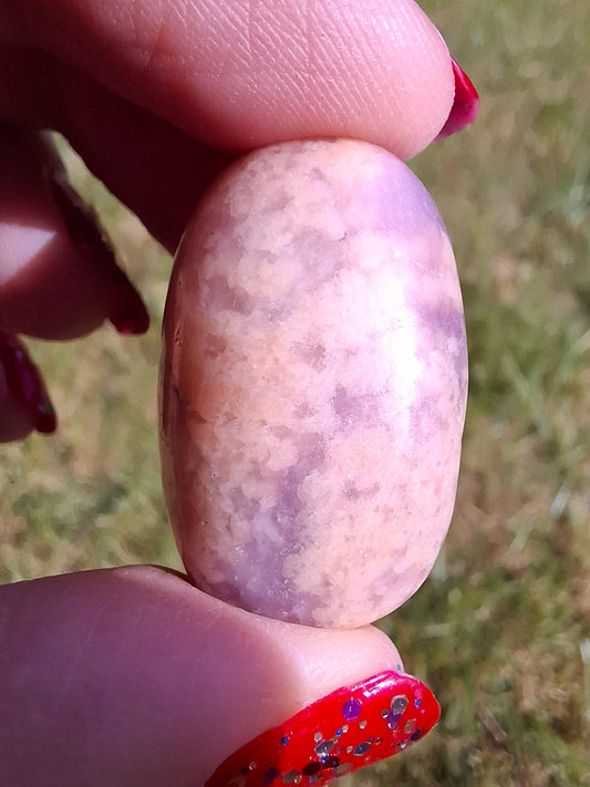 Lepidolite, Tumble Stone, Crystal (Ref: T114)