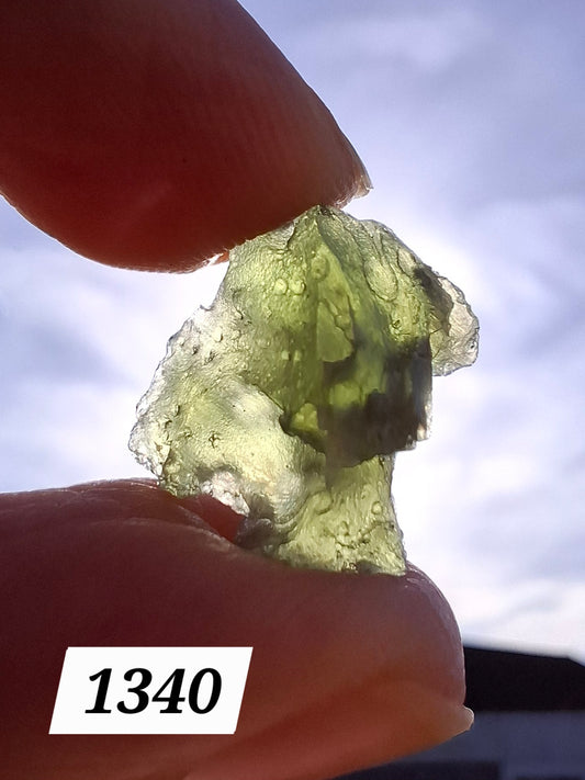 Moldavite Piece, 1.90g, Tektite (Ref: 1340)