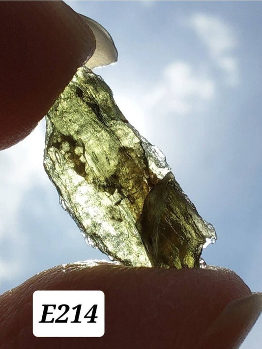 Moldavite Piece, 0.70g, Tektite (Ref: E214)