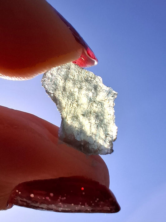 Moldavite Piece, 0.48g, Tektite (Ref: 1480)