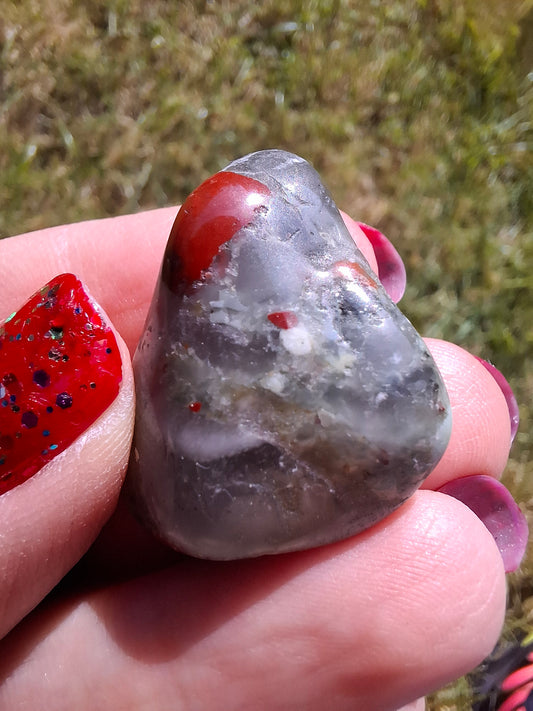 African Blood Stone, Tumble Stone, Crystal (Ref: T178)