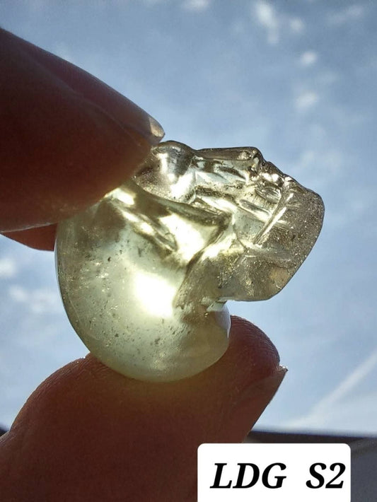 Libyan Desert Glass SKULL carving, 4.59g, Tektite (Ref: Skull2)