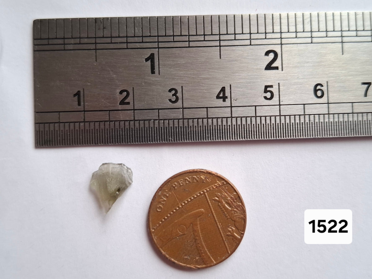 Moldavite small Piece, 0.22g, Tektite (Ref: 1522)
