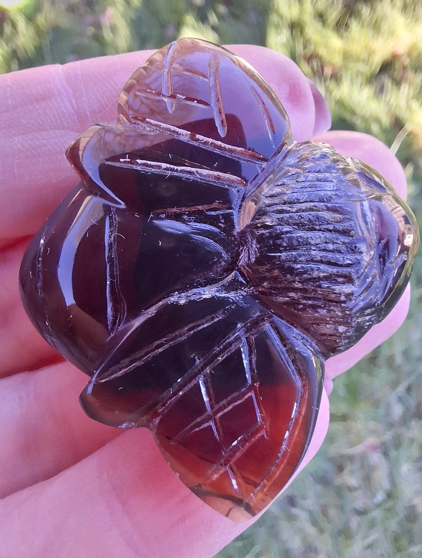 Red Amber Honey Bee Carving, 9.63g, Fossil (Ref: Bee28)