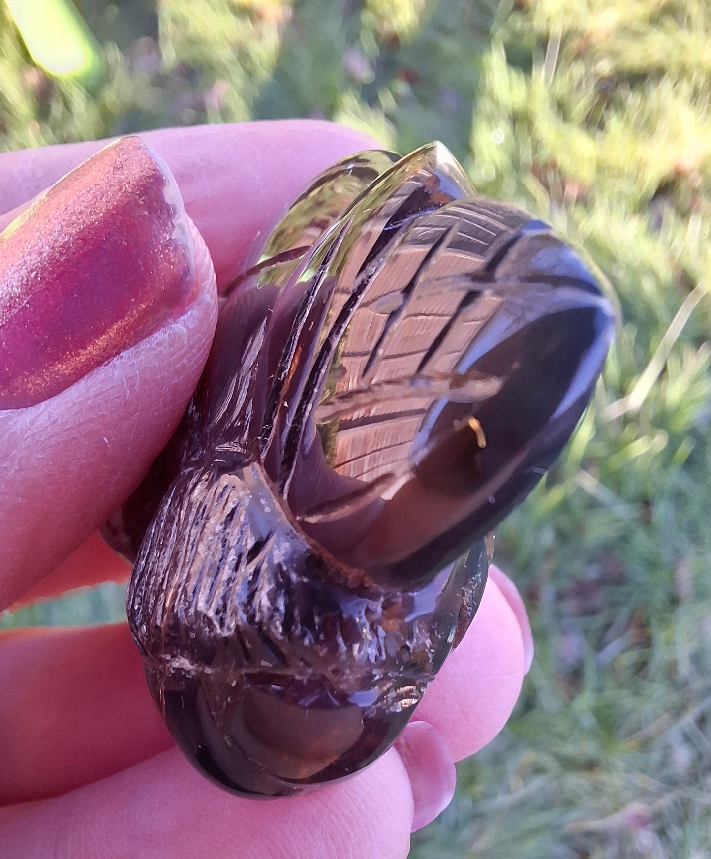 Red Amber Honey Bee Carving, 9.63g, Fossil (Ref: Bee28)