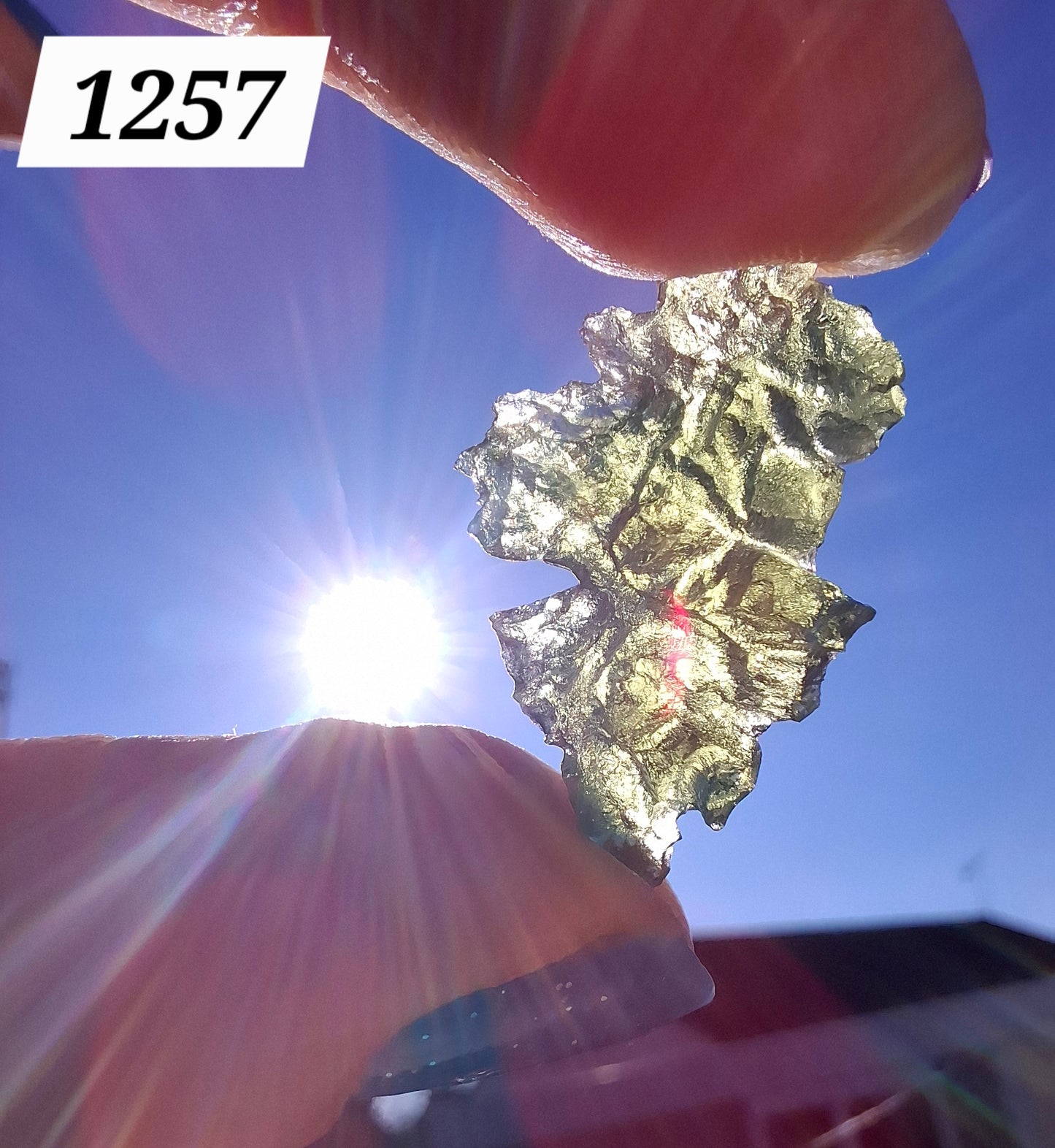 Moldavite Piece, JEZKOVNA BESEDNICE, 1.89g, Tektite (Ref: 1257)