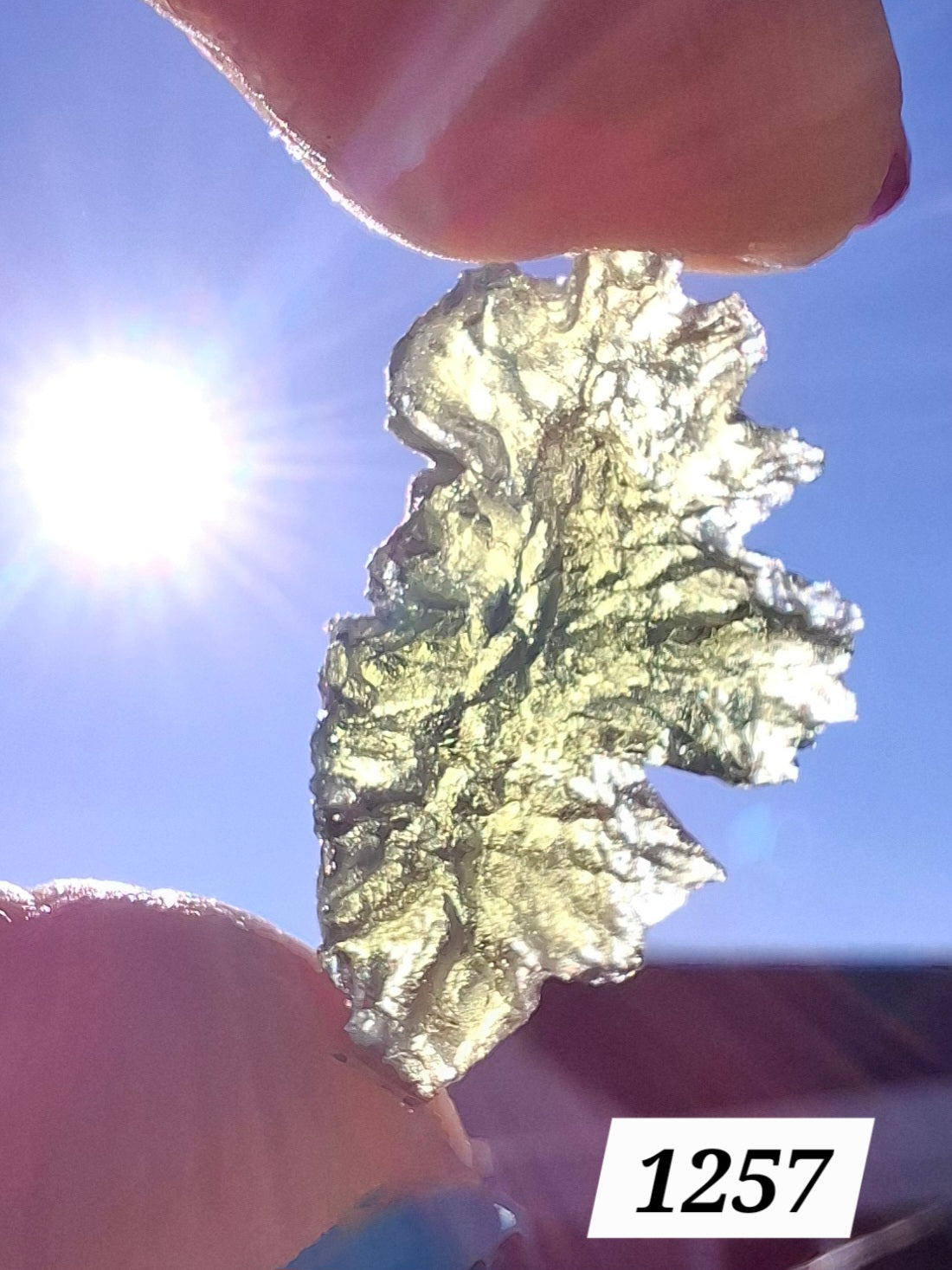 Moldavite Piece, JEZKOVNA BESEDNICE, 1.89g, Tektite (Ref: 1257)