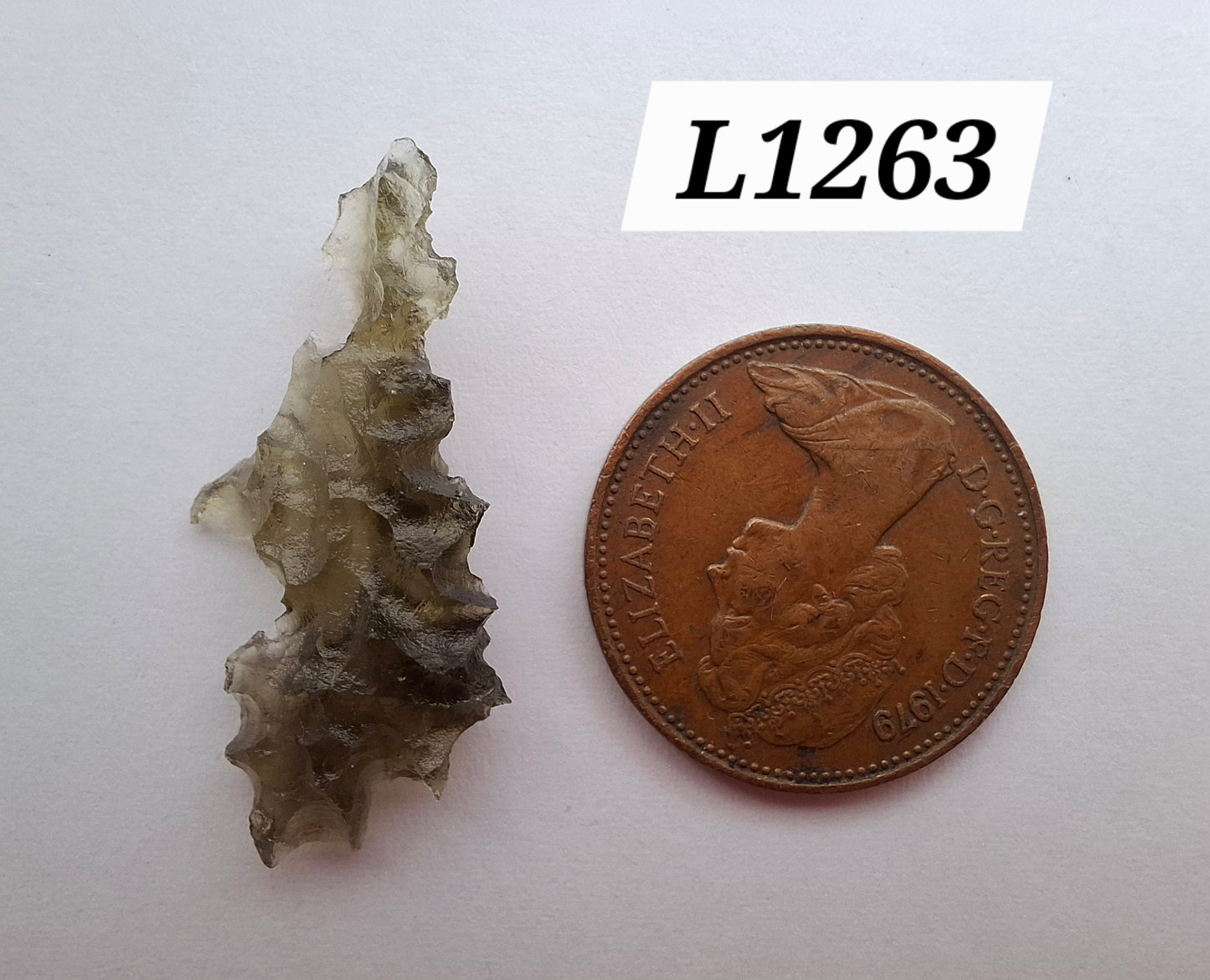 Moldavite Piece, JEZKOVNA BESEDNICE, 0.98g, Tektite (Ref: 1263)