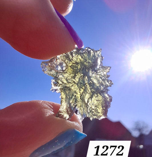 Moldavite Piece, JEZKOVNA BESEDNICE, 1.63g, Tektite (Ref: 1272)