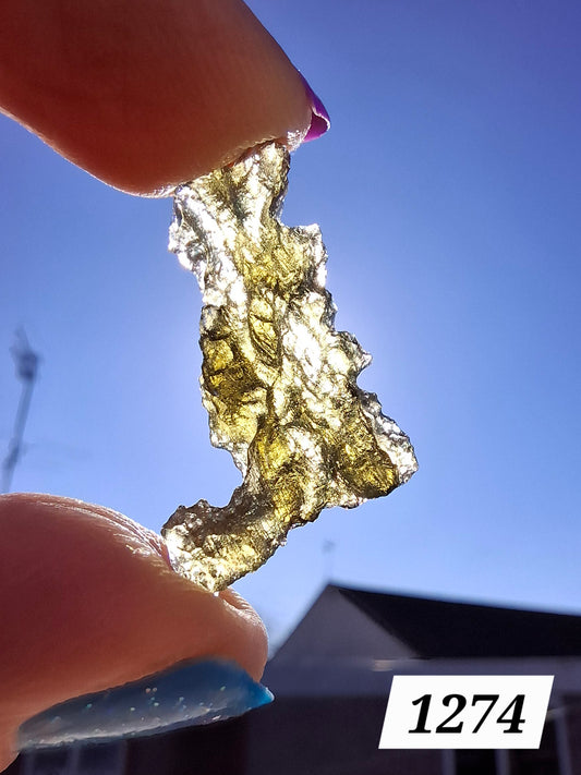 Moldavite Piece, JEZKOVNA BESEDNICE, 1.61g, Tektite (Ref: 1274)