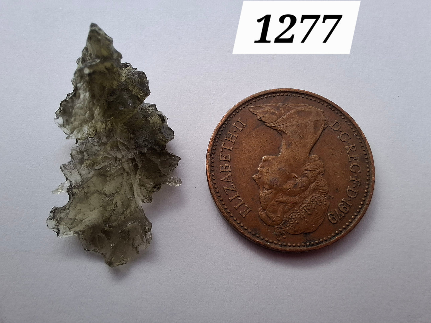 Moldavite Piece, JEZKOVNA BESEDNICE, 1.50g, Tektite (Ref: 1277)