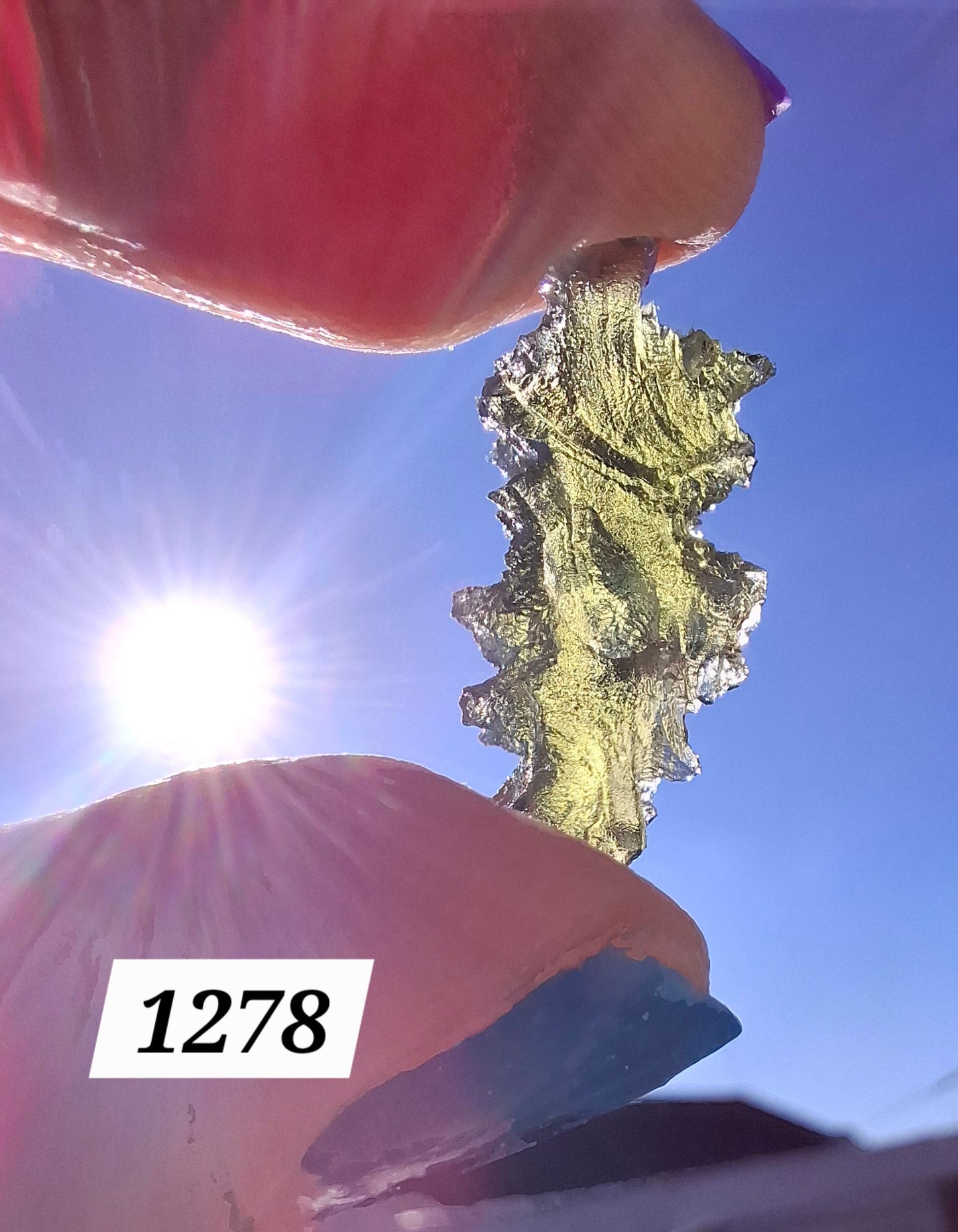 Moldavite Piece, JEZKOVNA BESEDNICE, 1.86g, Tektite (Ref: 1278)