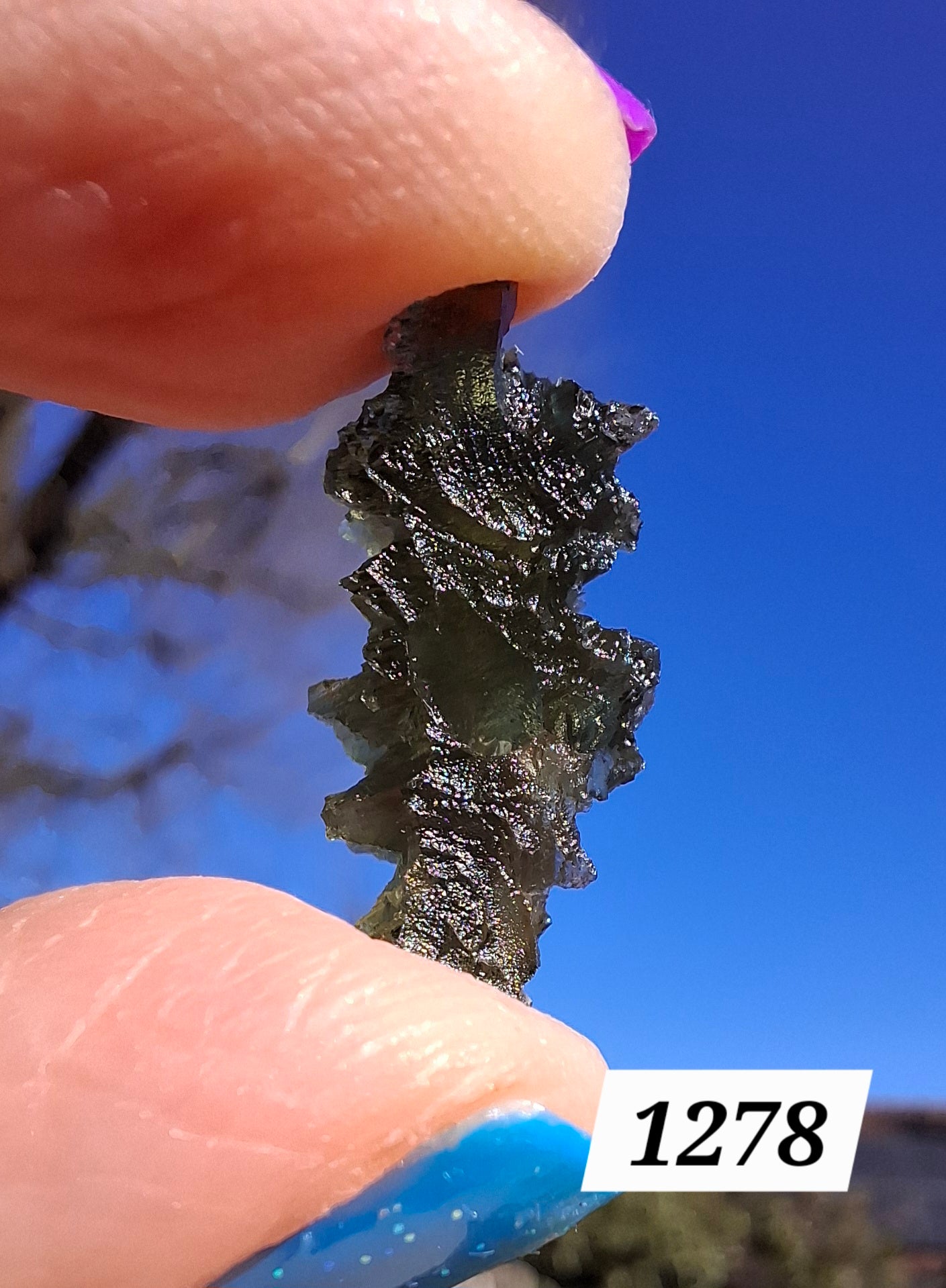 Moldavite Piece, JEZKOVNA BESEDNICE, 1.86g, Tektite (Ref: 1278)