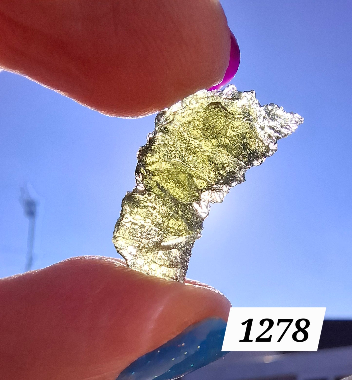 Moldavite Piece, JEZKOVNA BESEDNICE, 1.86g, Tektite (Ref: 1278)