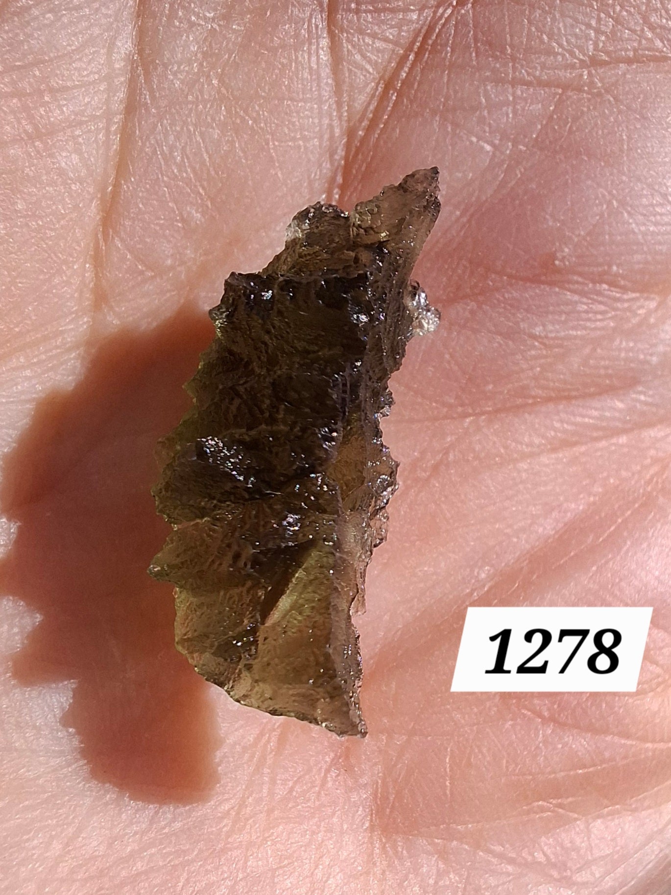 Moldavite Piece, JEZKOVNA BESEDNICE, 1.86g, Tektite (Ref: 1278)
