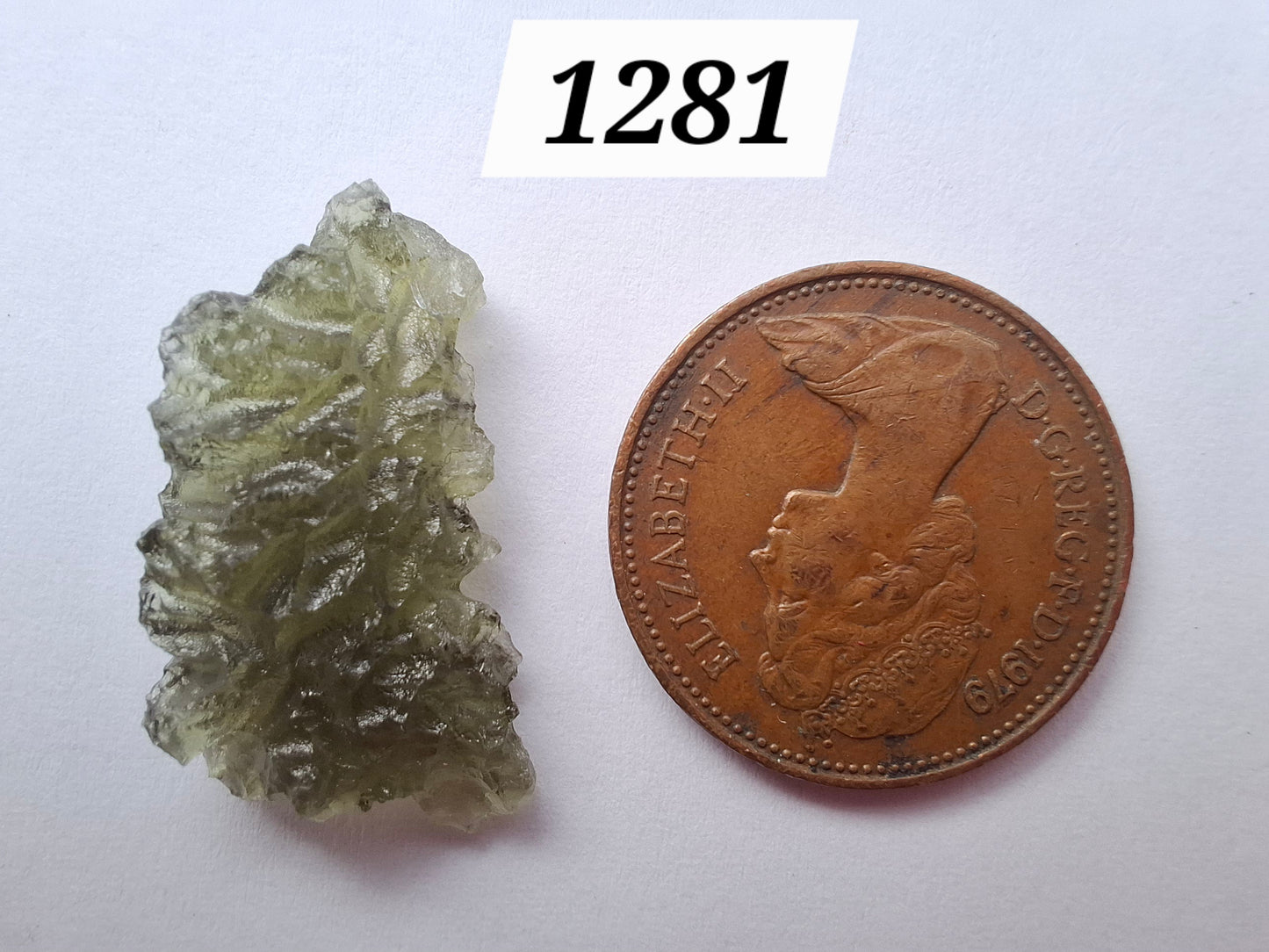 Moldavite Piece, JEZKOVNA BESEDNICE, 1.76g, Tektite (Ref: 1281)