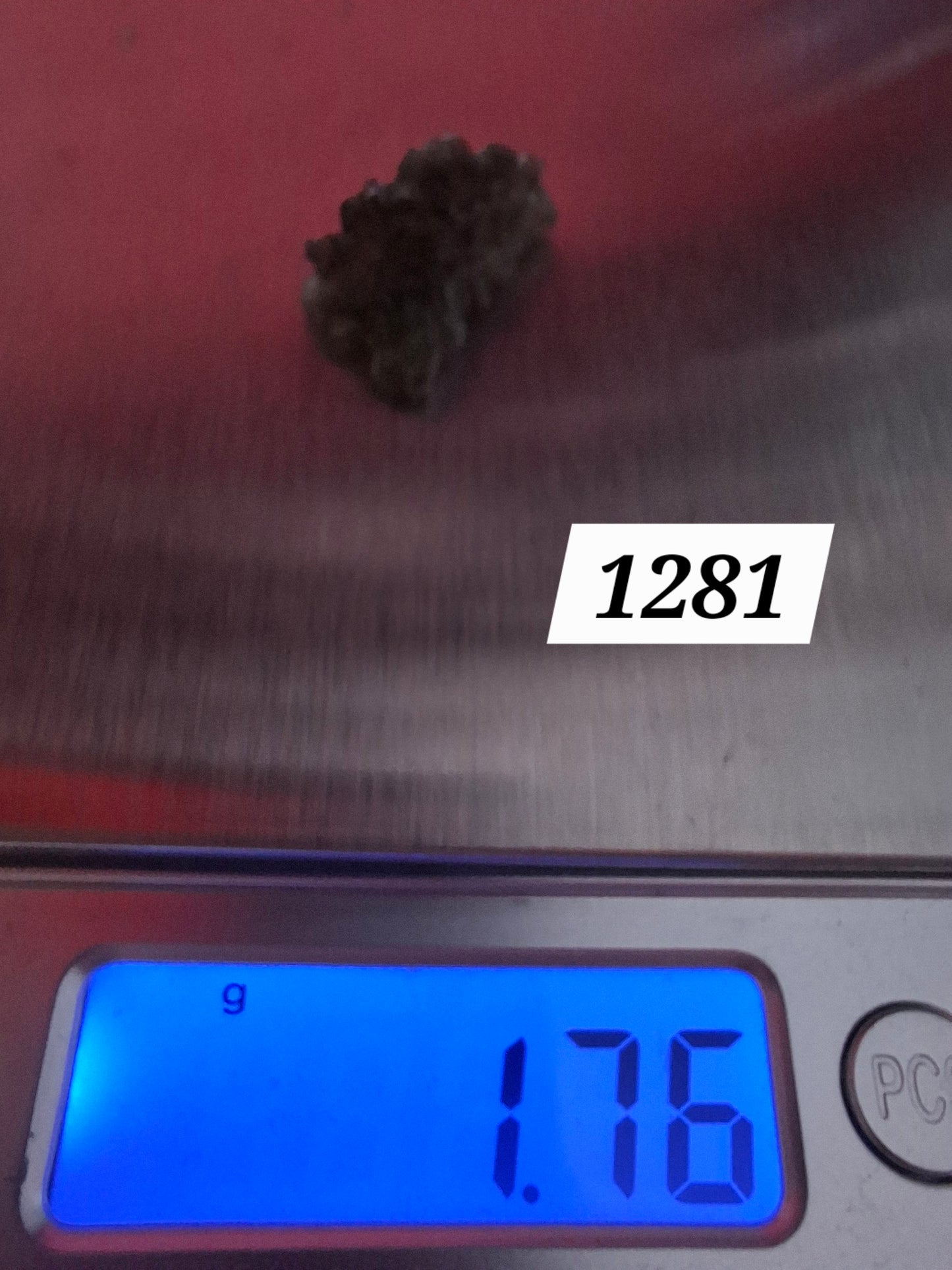 Moldavite Piece, JEZKOVNA BESEDNICE, 1.76g, Tektite (Ref: 1281)
