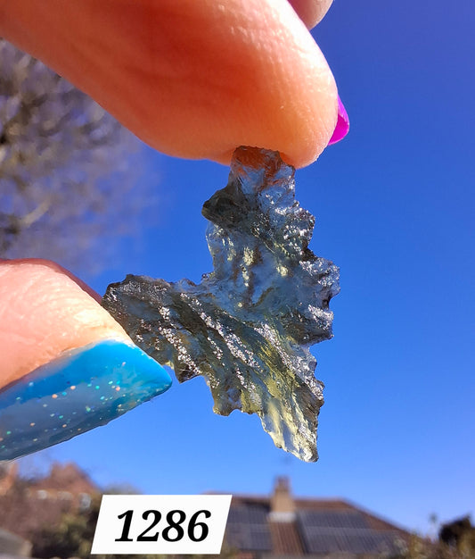 Moldavite Piece, JEZKOVNA BESEDNICE, 1.30g, Tektite (Ref: 1286)