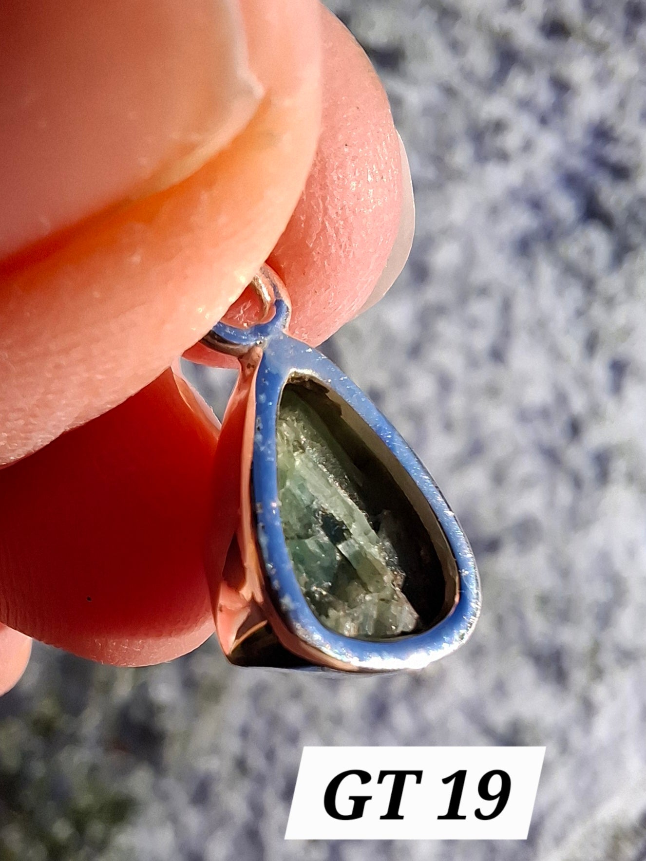 Green Tourmaline Pendant, 925 Silver, Crystal (Ref: GT19)