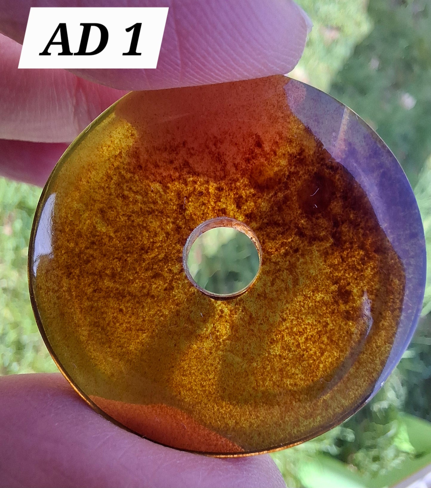 Red Amber Disc/Doughnut carving/sphere holder, 4.13g, Fossil (Ref: AD1)