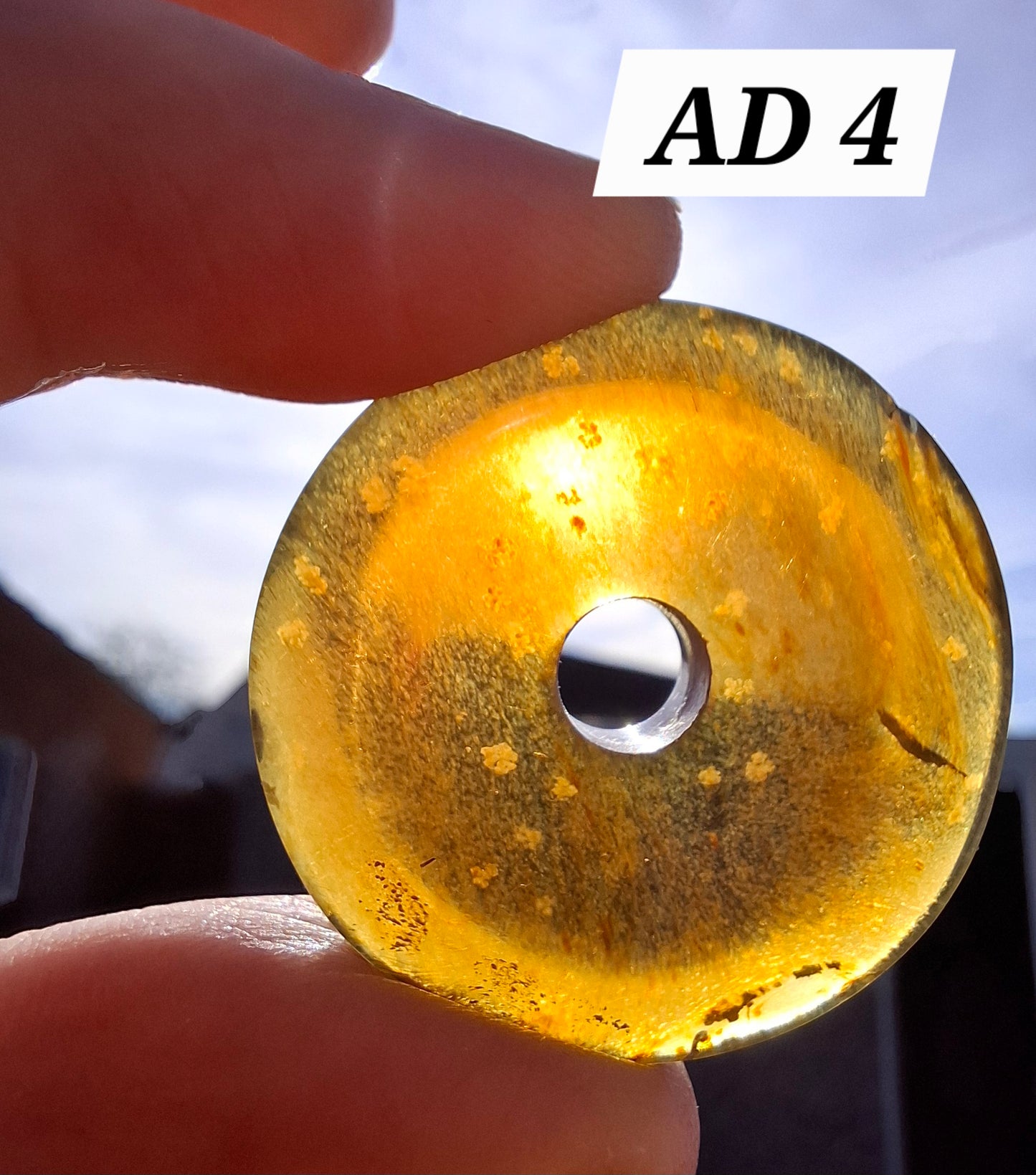 Red Amber Disc/Doughnut carving, sphere holder, 5.39g, Fossil (Ref: AD4)
