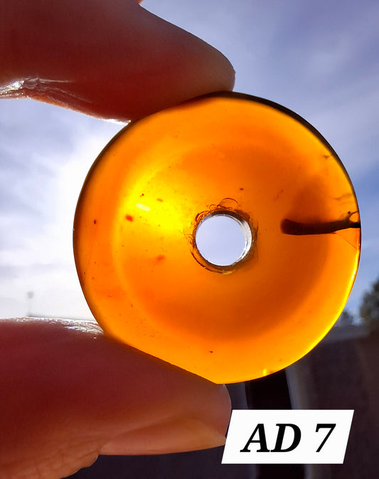 Red Amber Disc/ Doughnut carving, Sphere holder, 6.10g, Fossil (Ref: AD7)