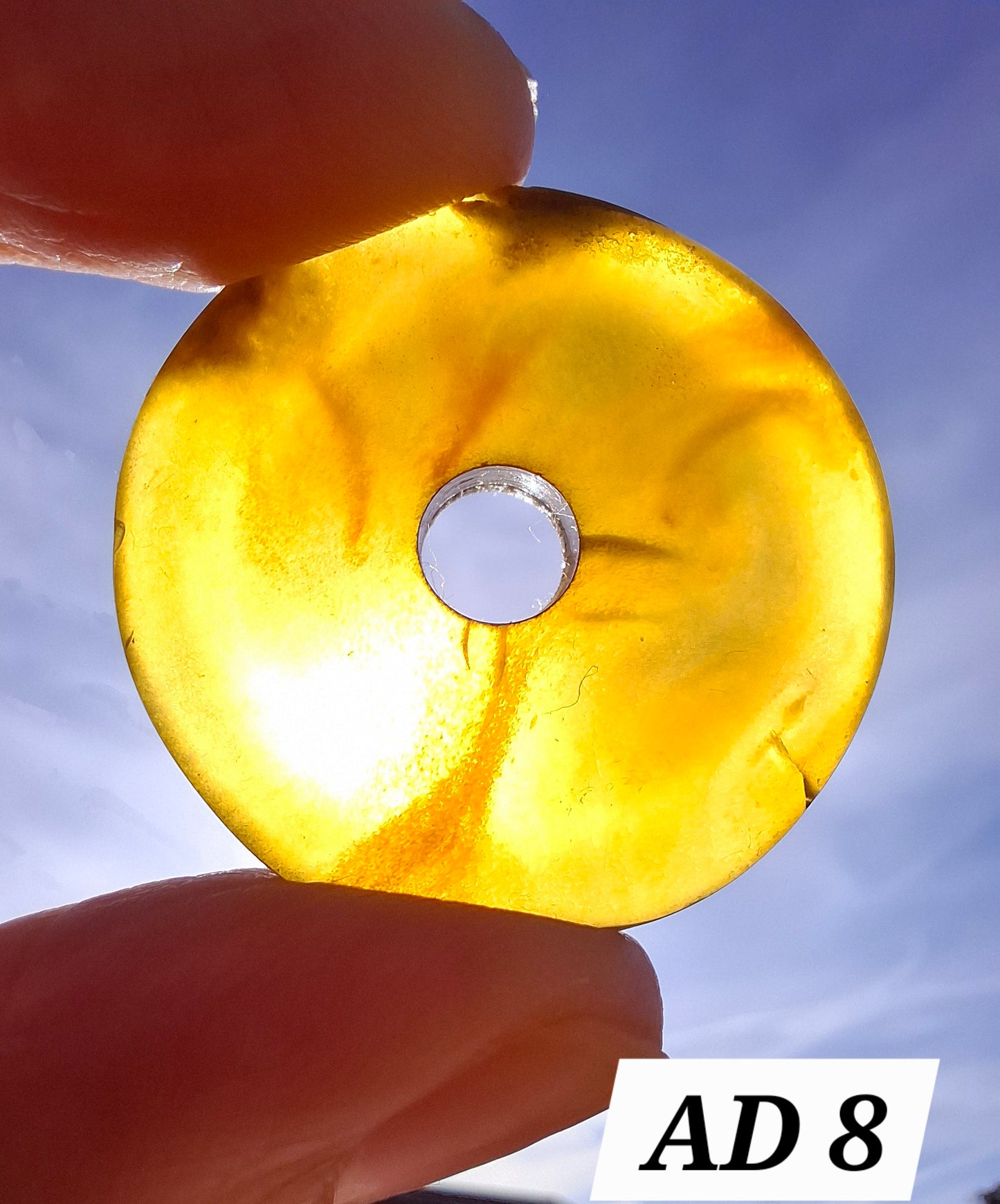 Red Amber Disc/Doughnut carving, Sphere holder, 4.65g, Fossil (Ref: AD8)