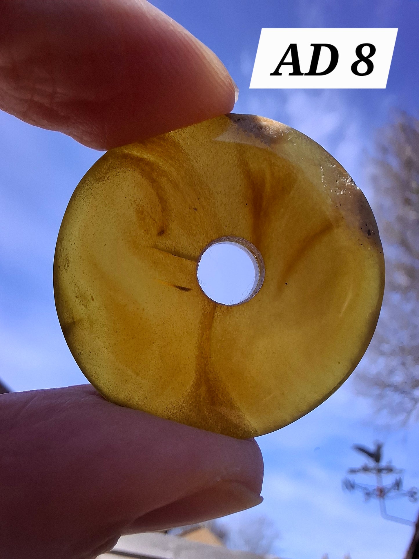 Red Amber Disc/Doughnut carving, Sphere holder, 4.65g, Fossil (Ref: AD8)