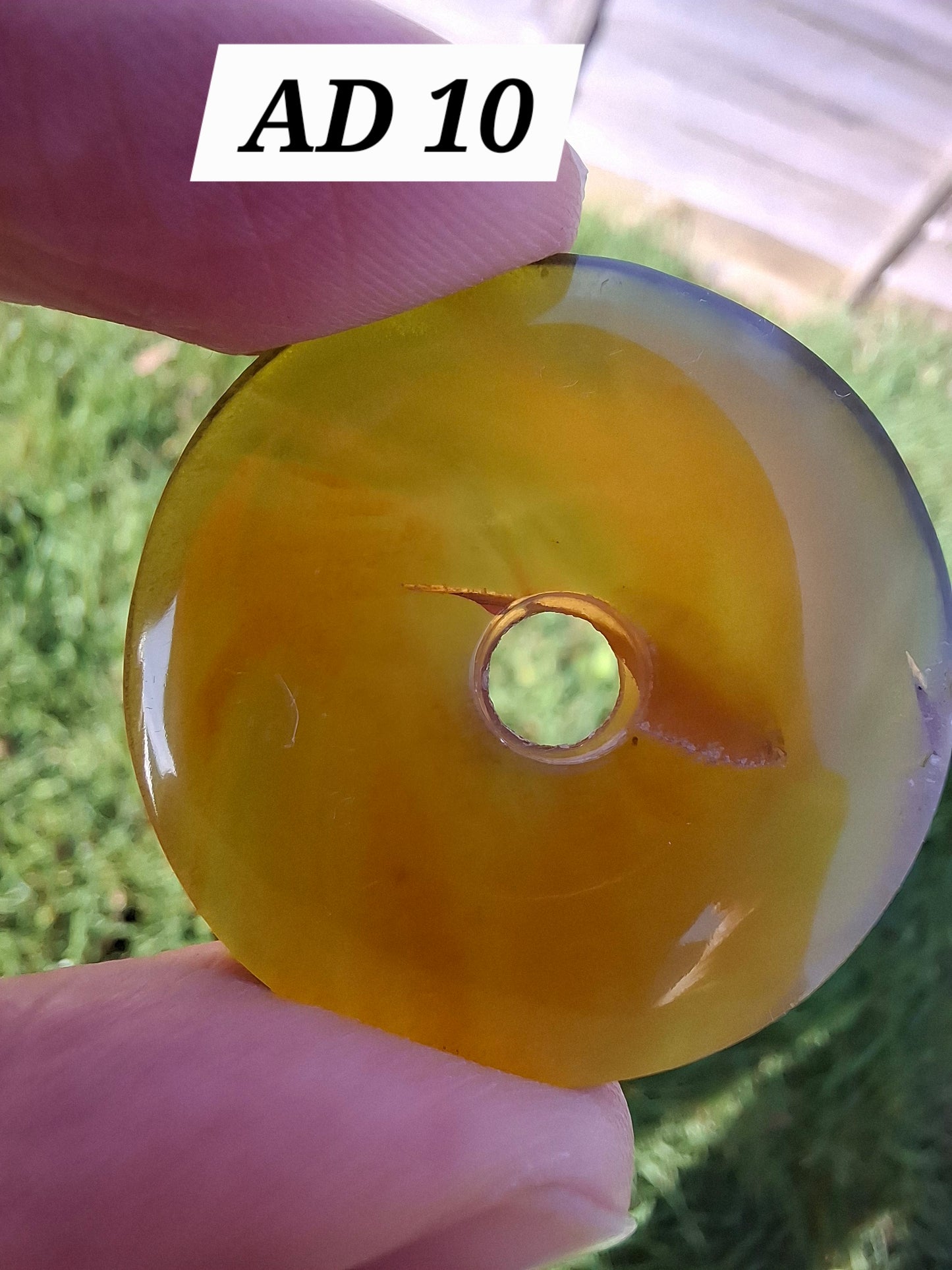 Red Amber Disc/Doughnut carving, Sphere holder, 4.66g, Fossil (Ref: AD10)
