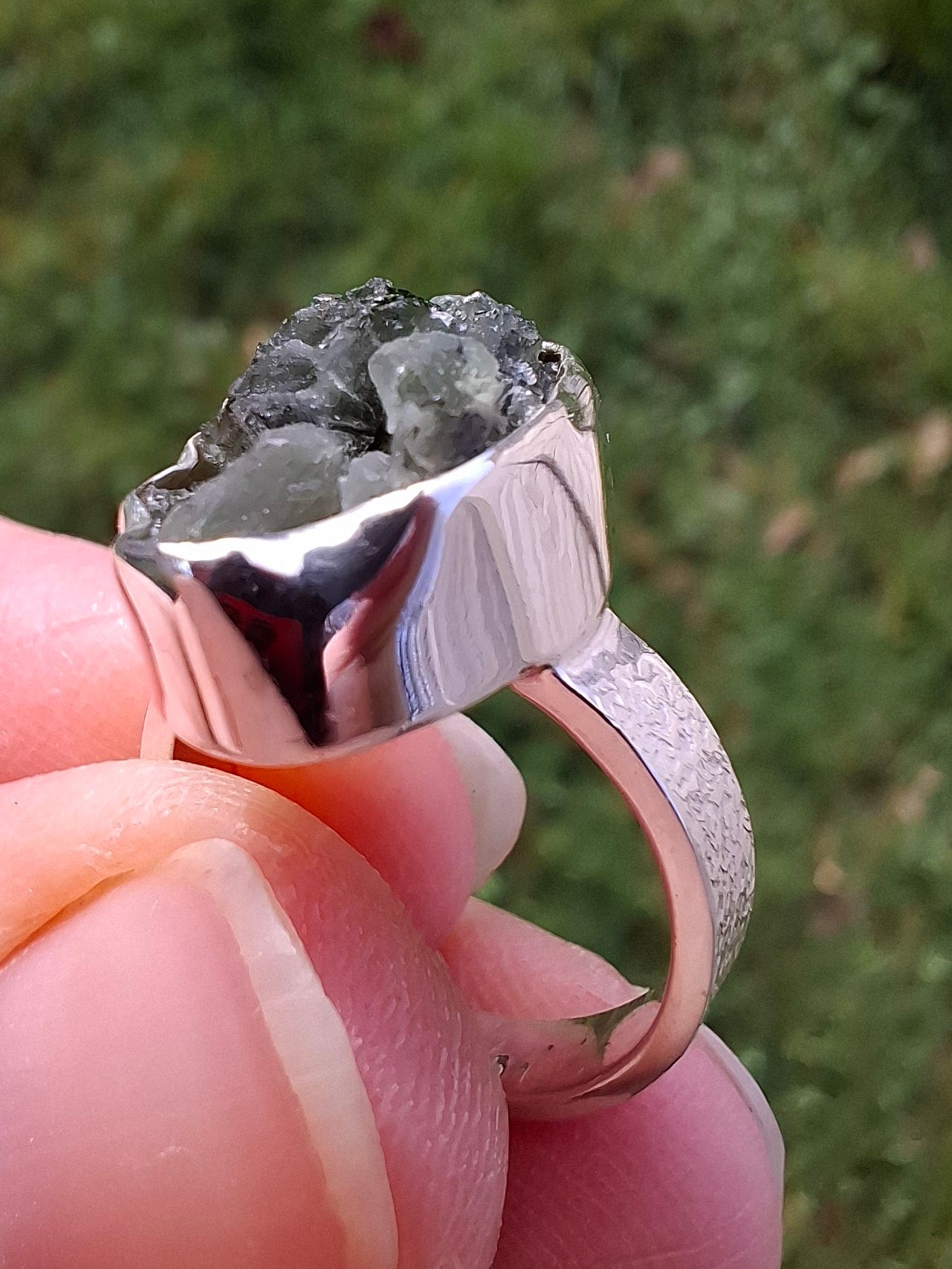 Moldavite Ring, size H, 925 Silver, Tektite (Ref: R294)