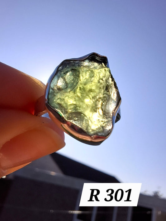 Moldavite Ring, size K, 925 Silver, Tektite (Ref: R301)