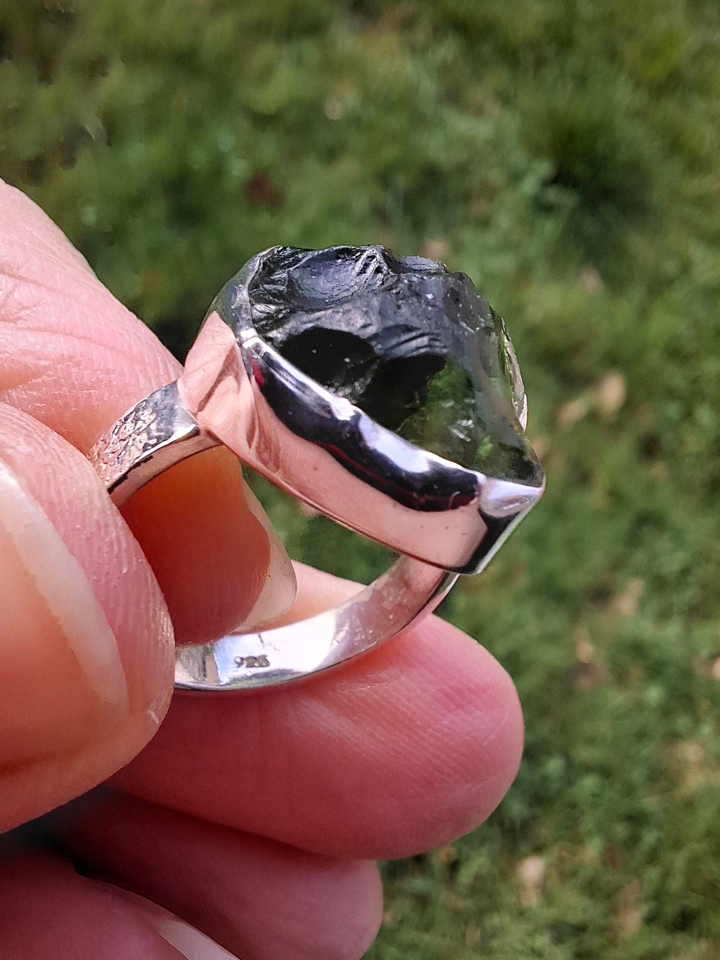 Moldavite Ring, size K, 925 Silver, Tektite (Ref: R301)